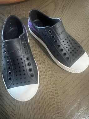 Native Black Slip-On Sneakers with White Toe and Purple Heel Accent size 13